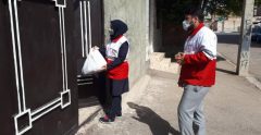 توزیع بسته های غذایی هلال احمر بین نیازمندان استان قزوین