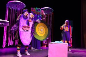 اجرای نمایش «درون» در کانون پرورش فکری کودکان و نوجوانان قزوین