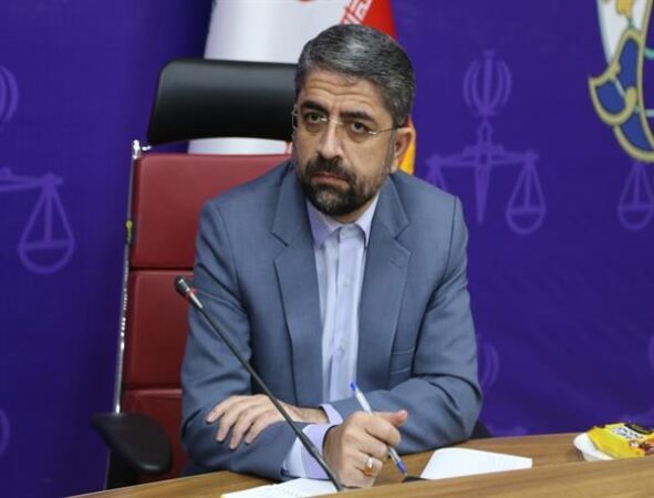معرفی ۲۰ مدیر و کارمند متخلف به مراجع قضایی قزوین معرفی ۲۰ مدیر و کارمند متخلف به مراجع قضایی قزوین