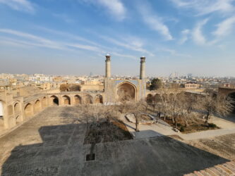 بازگشایی مسجد جامع عتیق قزوین برای بازدید گردشگران / پاکسازی فضای مسجد از عناصر نامناسب بصری