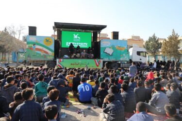 تماشاخانه سیار کانون مهمان بچه‌های استان قزوین شد