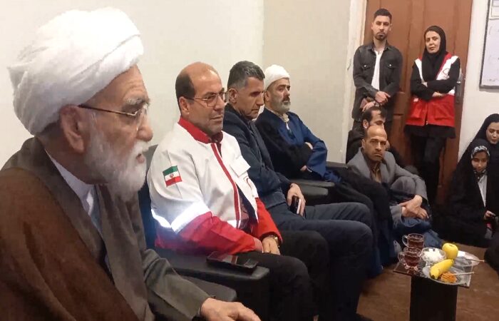 بازدید نماینده ولی فقیه در جمعیت هلال احمر از پایگاه امدادی آبیک