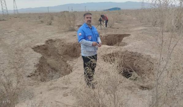 فرونشست دشت قزوین به ۳۰ سانتی‌متر در سال رسیده است / فرونشست، زلزله خاموش و تهدیدی برای زیرساخت‌ها و حیات اقتصادی استان/ راه‌حل نجات دشت قزوین؛ کاهش برداشت آب زیرزمینی و اصلاح الگوی کشت