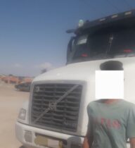 کامیون با راننده ۱۴ ساله در محورهای مواصلاتی قزوین متوقف شد