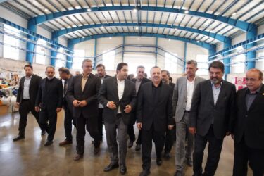 بازدید استاندار قزوین از واحد تولیدی الکا پلاستیک در شهرک صنعتی کاسپین