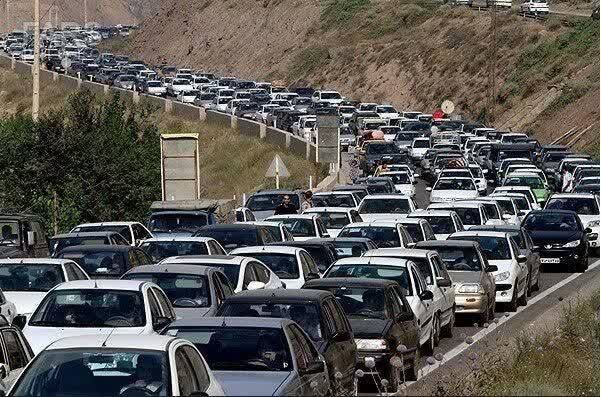 افزایش تردد در محورهای قزوین همزمان با تعطیلات سه‌روزه//هشدار پلیس درباره تخلفات حادثه‌ساز
