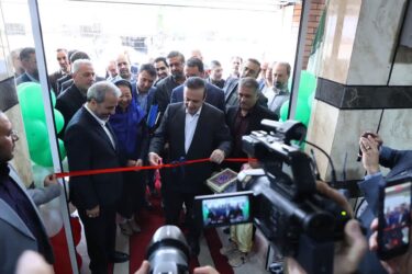 گام تازه قزوین برای ساماندهی خدمات اتباع در دومین روز هفته دولت/ساختمان مرکز اتباع و مهاجرین خارجی استانداری قزوین افتتاح شد 