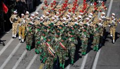 ارتش، مشـت محکم و آهنین ملت ایران در مبارزه با استکبار جهانی است