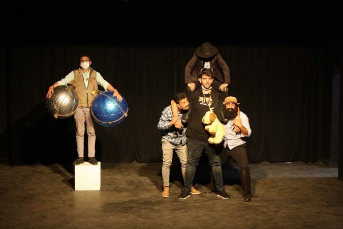 راهیابی ۶ نمایش به مرحله نهایی جشنواره طنز تئارستان در قزوین