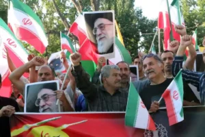 تجمع پر شور مردم قزوین در حمایت از عملیات «بشارت فتح»