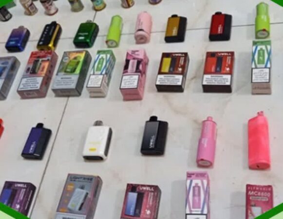 تمهیدات ویژه پلیس در برخورد با فروشندگان سیگارهای برقی (ویپ) تمهیدات ویژه پلیس در برخورد با فروشندگان سیگارهای برقی (ویپ)