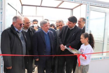 افتتاح واحد گلخانه در شهرستان تاکستان در دهه مبارک فجر/ واحد گلخانه ای شهرستان تاکستان می‌تواند ۱۵۰ تن  محصول خیار تولید کند